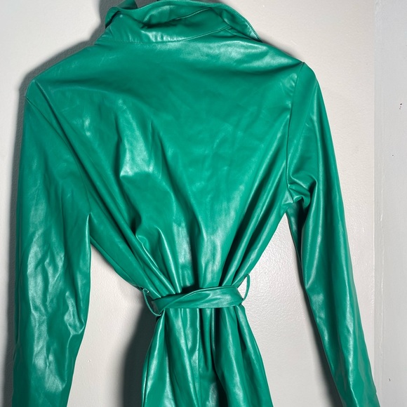 Green jacket - Picture 4 of 10